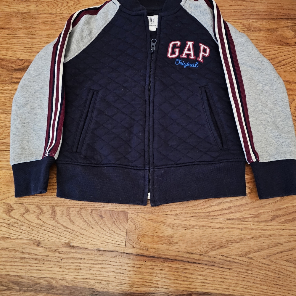 GAP Kids Quilted Jacket in Navy and Gray